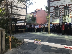 Ümraniye’de Katliam Yapan Genç İle Annesi Ve Kardeşi Toprağa Verildi