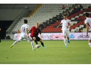 Süper Lig: Gazişehir Gaziantep: 4 - Gençlerbirliği: 1 (Maç Sonucu)