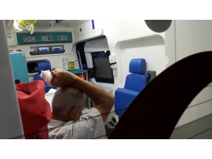 75 Yaşındaki Adam Travestiyi Bıçakladı