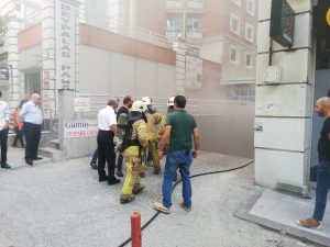 Esenyurt’ta Rezidansta Yangın Paniği