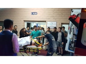 10 Kişinin Yaralandığı Kaza Anı Güvenlik Kameralarına Yansıdı