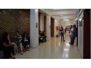 Opera Anasanat Dalı Yetenek Sınavları İçin Heyecanlı Bekleyiş