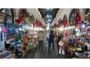 Aynalı Çarşı’da Yaz Hareketsiz Geçti