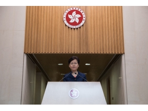 Carrie Lam: “Hong Kong’da Şiddet Ciddileşiyor Ama Hükümet Kontrol Sahibi”