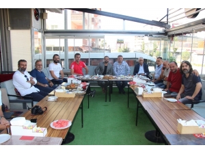 Ağrı Spor Yöneticileri, Basın Mensuplarıyla Bir Araya Geldi