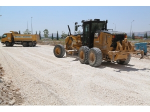 Haliliye’de Yol Yapım Çalışması Devam Ediyor