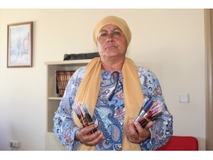 Felç Olmamak İçin Kırtasiye Malzemesi Satıyor