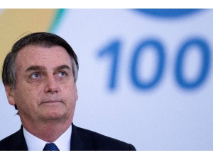 Brezilya Devlet Başkanı Bolsonaro: “Macron Hakaretlerini Geri Alırsa G7’nin Yardımını Kabul Edebiliriz”