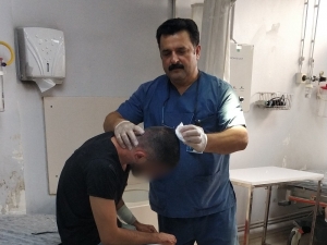 Bıçaklı Saldırıya Uğrayan Genç Hastanelik Oldu