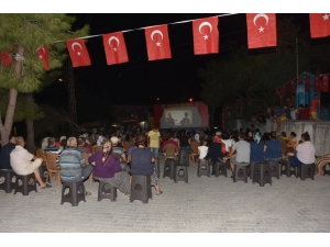 Ceyhan Yazlık Sinema Gösterimine Yoğun İlgi