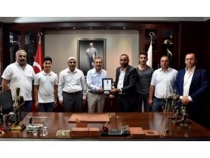 Şirintepe Spor Kulübü’nden Tepebaşı Belediye Başkanı Ahmet Ataç’a Teşekkür