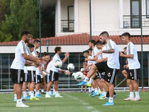 Beşiktaş Çaykur Rizespor Hazırlıklarını Sürdürüyor