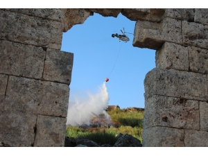 Antik Kenti Tehdit Eden Yangın Söndürüldü
