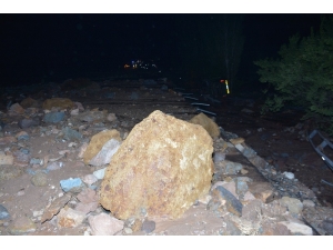 Sivas’ta Hes Santralindeki Su Kanalı Patladı