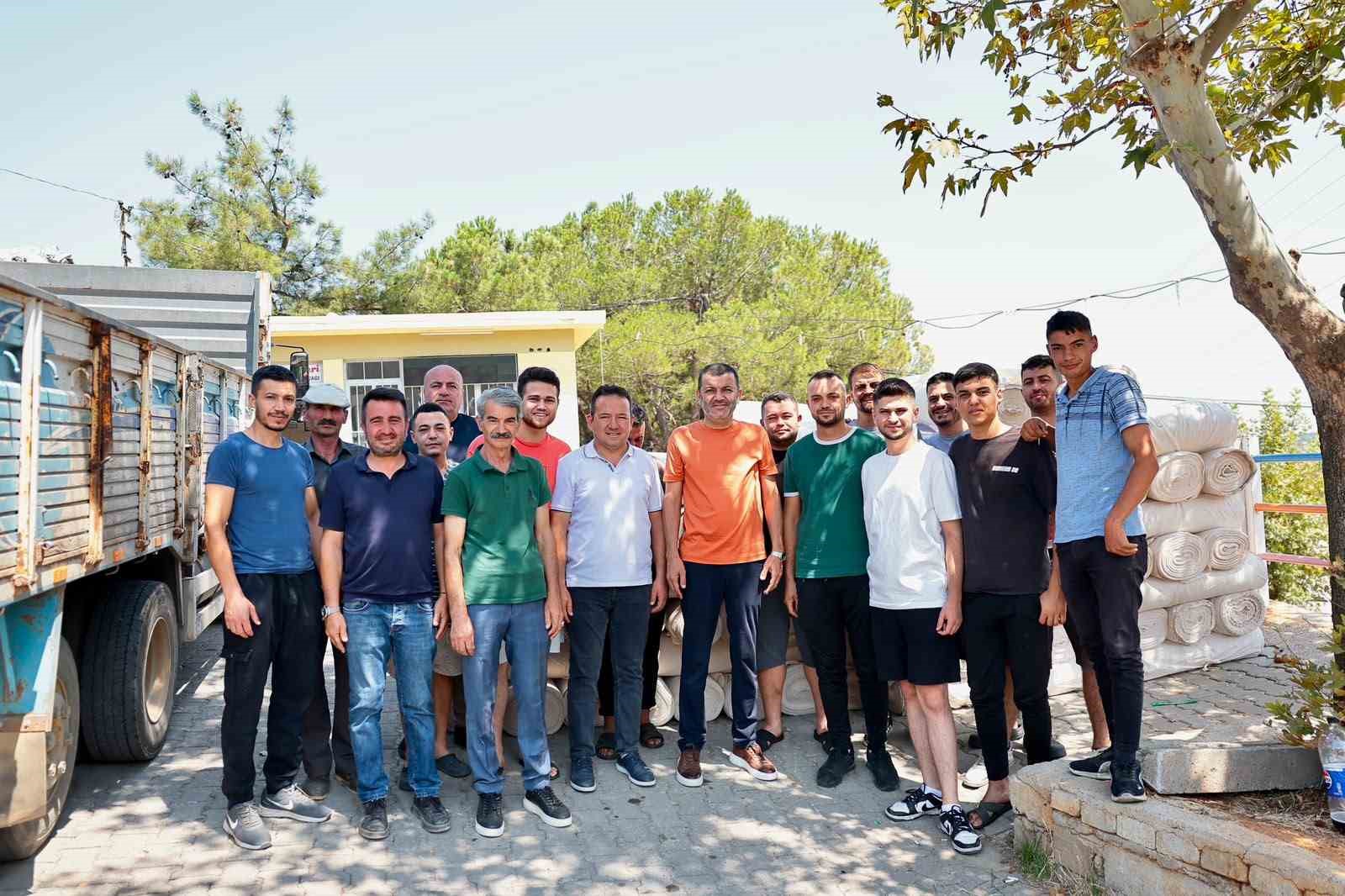 baskan-cavusoglu-babadag-da-vatandaslarla-bulustu-saha-calismalarini-inceledi