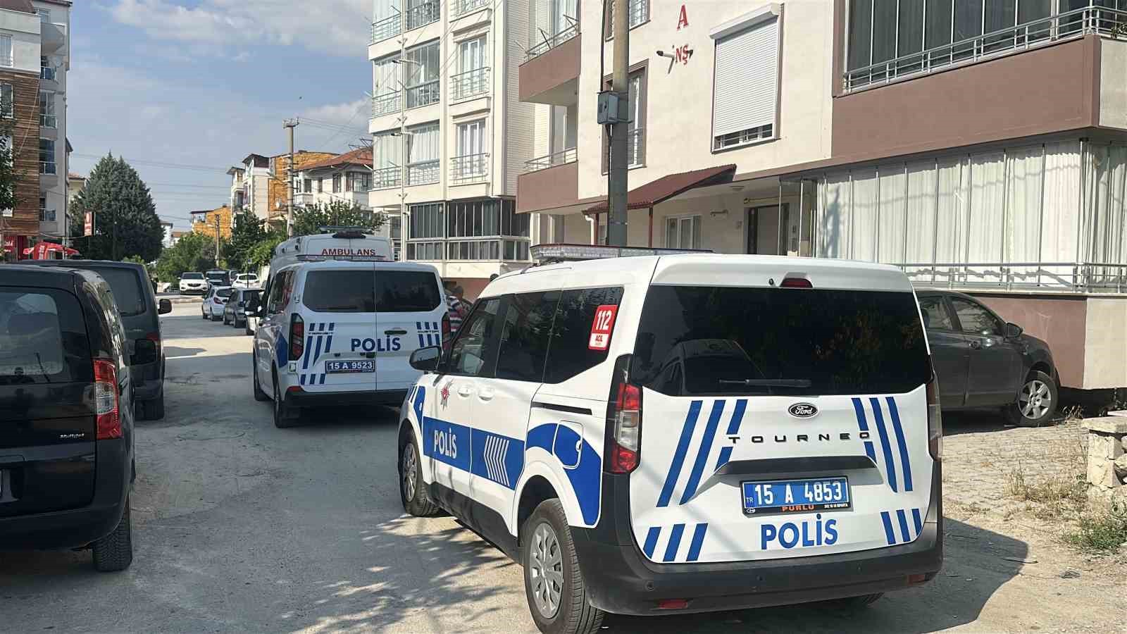 burdur-da-yasli-kadin-esi-tarafindan-evde-olu-bulundu