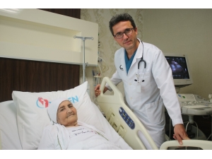 Kalbindeki Deliğe 80 Yaşında Çare Buldu