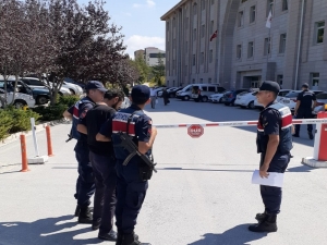 Dini Nikahlı Eşini Bıçakla Yaralayan Kişi Tutuklandı