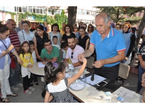Fazla Öğrenci Talebi Olunca Sınıf Öğretmenleri Ve Şubeleri Kur’a İle Belirlendi
