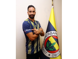 Adil Rami: "Fenerbahçe’nin Kalitesinden Ve Modern Yapısından Çok Etkilendim"