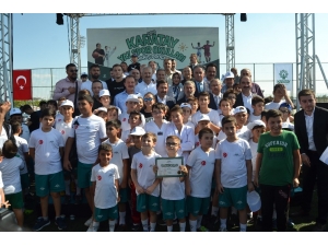 Aykut Kocaman’a Genç Sporculardan Yoğun İlgi