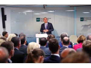 Bakan Çavuşoğlu: “Ruslar, Rejimin Saldırmayacağına Dair Garanti Verdi”