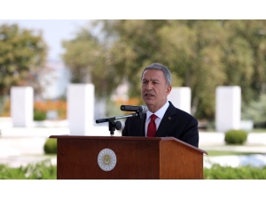 Bakan Akar: "Dün İki Türk, İki Amerikan Helikopteri Havadan Keşif Ve Denetleme Yaptı"