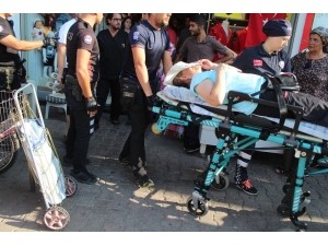 Kaldırımda Yürüyen Kadının Üzerine Pazar Arabası Düştü