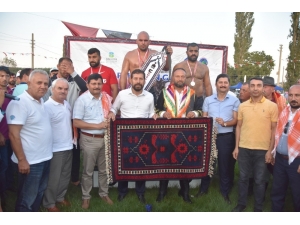 Sındırgı’da Başpehlivan Dağdeviren