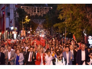 Bilecik’teki Fener Alayında Caddeler Doldu Taştı