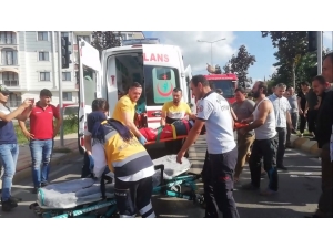 Çekici İle Motosiklet Çarpıştı: 1 Yaralı