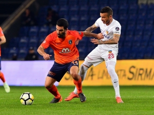 Arda Turan’dan Büyük Fedakarlık