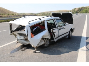 Çevre Yolunda Kaza: 8 Yaralı