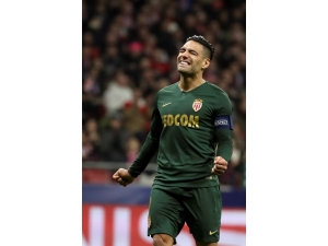 Radamel Falcao, Galatasaray’ın 6. Kolombiyalısı Oldu