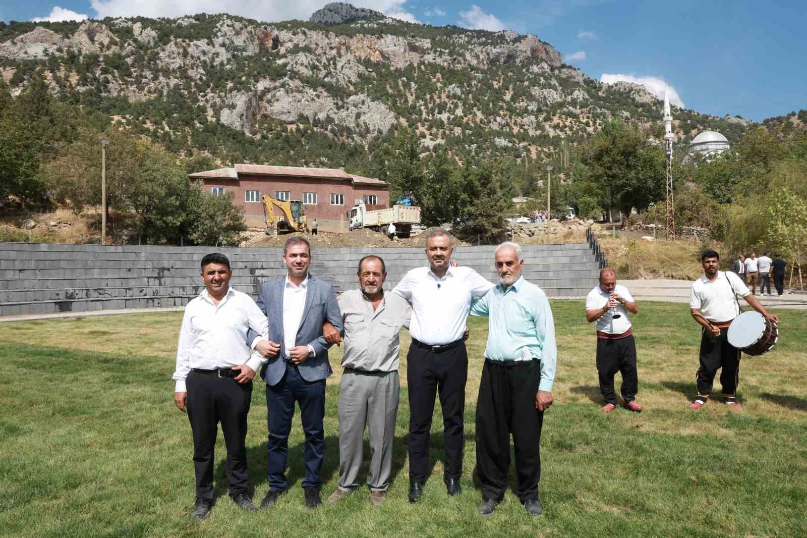 baskan-toptas-kertmen-de-gures-sahasini-inceledi
