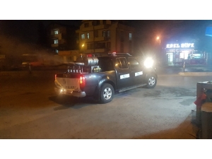 İzmit Belediyesi, Mahallelerde Sinek İlaçlamasına Başladı