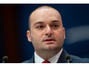 Bakhtadze: "Komplo Teorileri Aramaya Gerek Yok, Bu Sadece Normal Bir Siyasi Süreç"