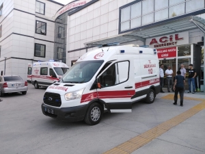 Yangını Söndürürken Tüp Patladı, Ağır Yaralandı