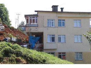 Rize’nin Derepazarı İlçesinde Dün Yaşanan Selin Yaraları Sarılıyor