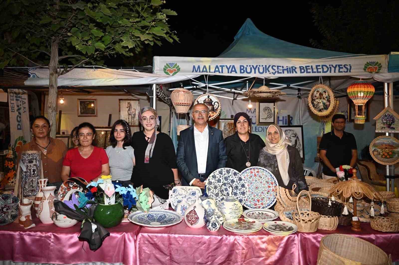 malatya-nin-yoresel-lezzetleri-gastronomi-sokagi-nda-ziyaretciler-ile-bulusuyor