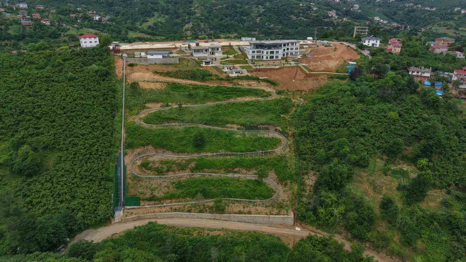 40-kilometre-hiz-850-metrelik-parkur-karadeniz-in-en-uzun-dag-kizagi-trabzon-da-hizmete-giriyor