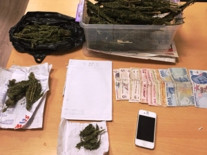 İş Yerinden 460 Gram Esrar Ele Geçirildi: 1 Tutuklama