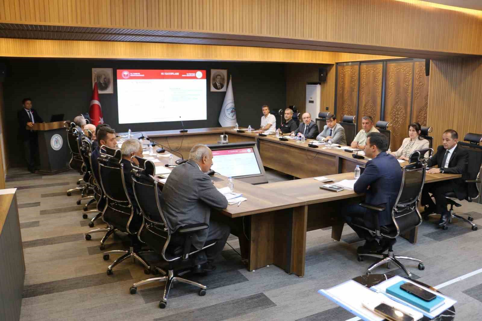 erzincan-da-il-su-kurulu-toplantisi-duzenlendi