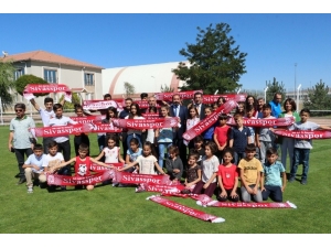 Şırnaklı Öğrencilerden Sivasspor’a Ziyaret