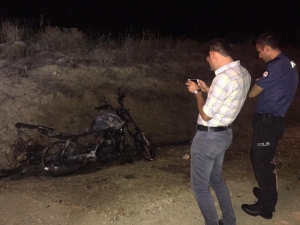 Gecenin Karanlığında Ateşe Verip Kaçtılar