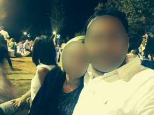 2,5 Yaşındaki Çocuğu İçki Masasına Oturtup, Rakı İçirdiler