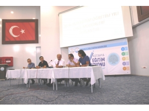 Kütahya’da Eğitim Öğretim Yılı Okul Müdürleri Sene Başı Toplantısı