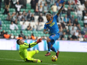 Göztepe’nin Eskileri Boşta Kaldı