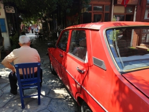 Tarihi Arasta’da Araç Krizi