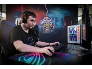 Red Bull Player One ‘Teke Tek’ League Of Legends Turnuvası Gamex’te